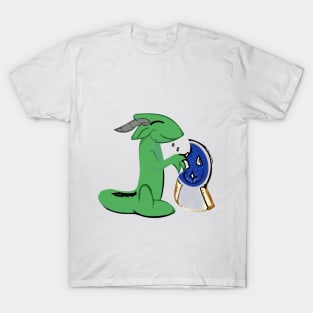 Loom Lizard eating a Pearlock biscuit T-Shirt